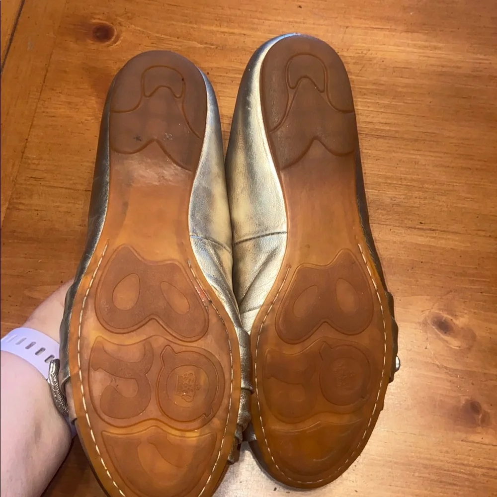 Born Molly Gold Bow Round Toe Leather Ballet Flats Metallic Slip On size 8.5